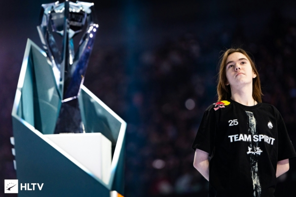 3DMAX 已正式与选手续签合同